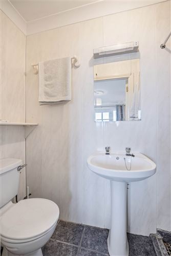 9 Bayview Court, Loughatalia, Galway, County Galway