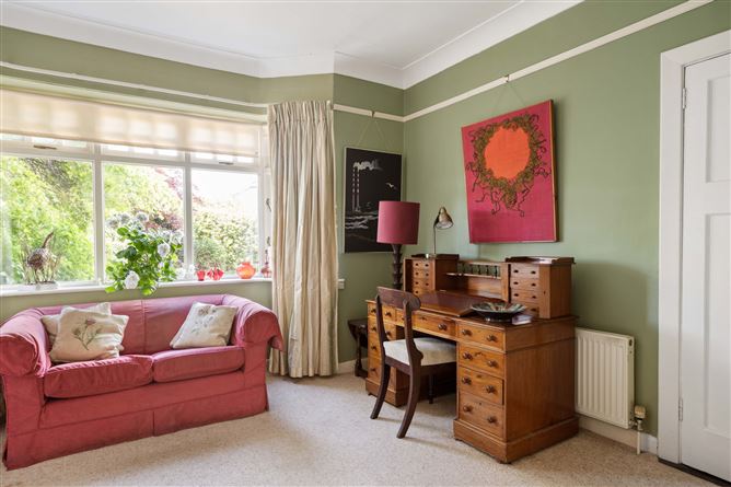 https://photos-a.propertyimages.ie/media/6/7/5/4999576/9cd550d1-60cc-43fb-9576-4cecf39d5e2f_l.jpg