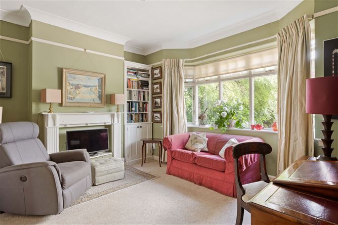 https://photos-a.propertyimages.ie/media/6/7/5/4999576/9cd550d1-60cc-43fb-9576-4cecf39d5e2f_l.jpg