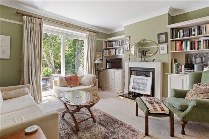 https://photos-a.propertyimages.ie/media/6/7/5/4999576/9cd550d1-60cc-43fb-9576-4cecf39d5e2f_l.jpg