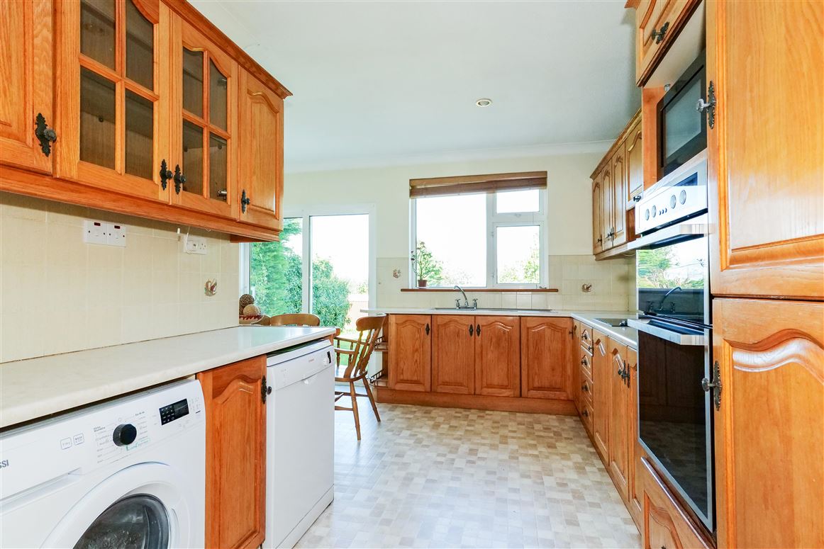 15 Renmore Road, Renmore, Galway 15 Renmore Road, Renmore, Galway
