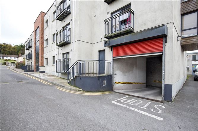 6 Johnston Court, Church Street, Cavan, Co. Cavan