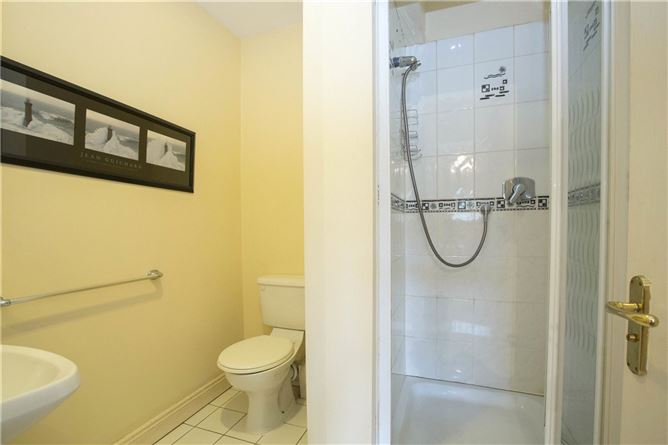 6 Johnston Court, Church Street, Cavan, Co. Cavan
