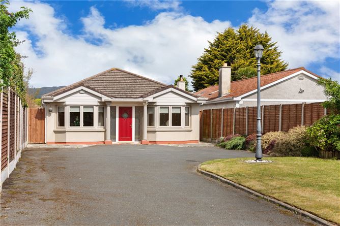 10A Arch Villas, Victoria Road, Greystones