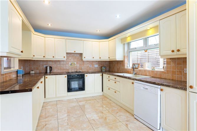 10A Arch Villas, Victoria Road, Greystones