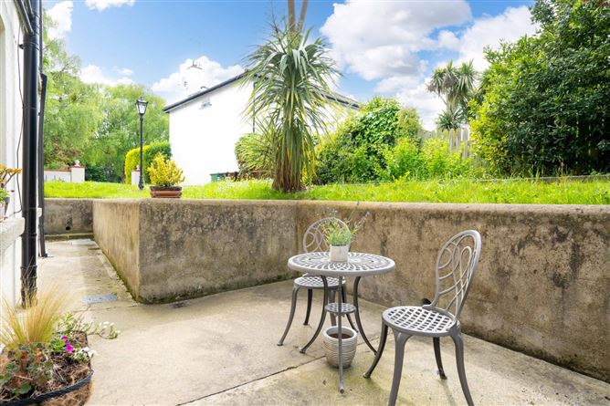 2 Wyvern House, Killiney, Co. Dublin