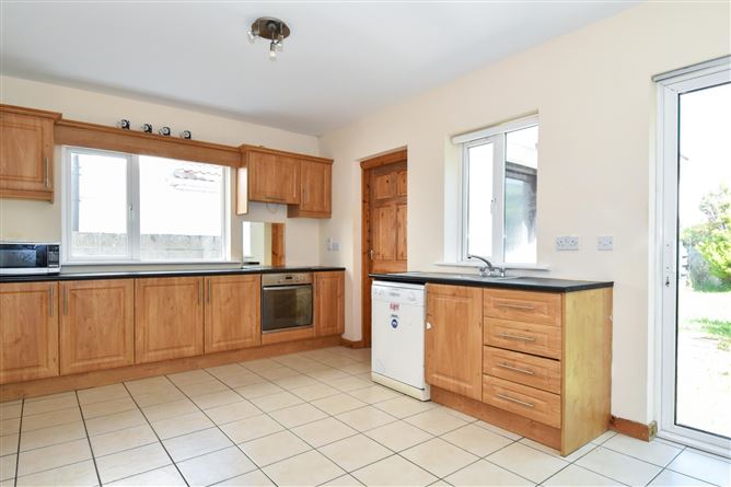 120 Woodfield, Galway Road, Tuam, Co. Galway