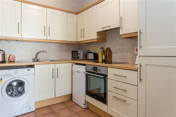 16 York Court, York Road, Dun Laoghaire, Co Dublin