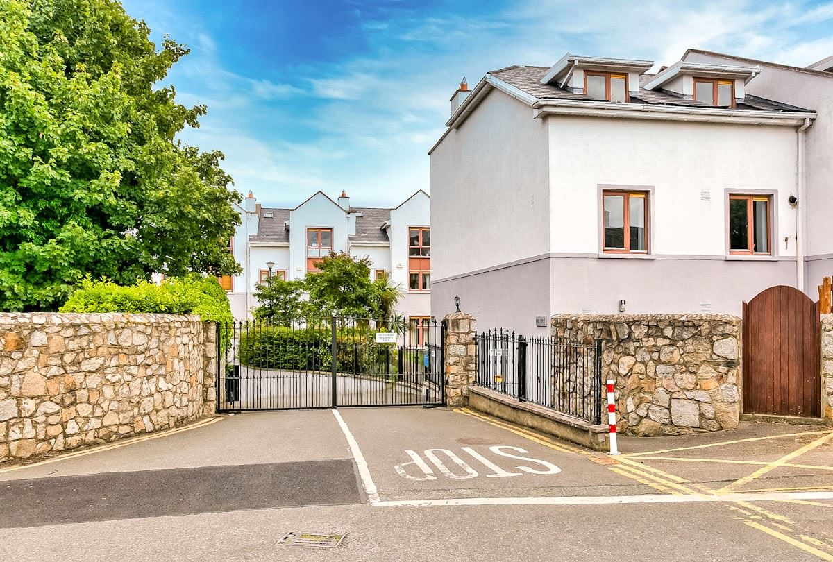 16 York Court, York Road, Dun Laoghaire, Co Dublin