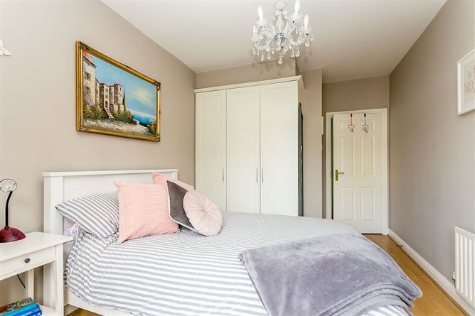 16 York Court, York Road, Dun Laoghaire, Co Dublin
