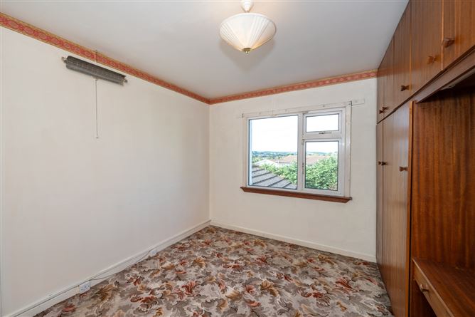 Neidín, 96 Earlswood Estate, The Lough, Cork City
