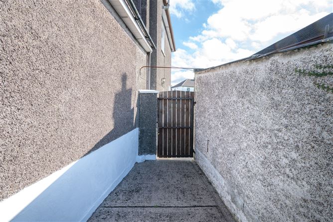 Neidín, 96 Earlswood Estate, The Lough, Cork City