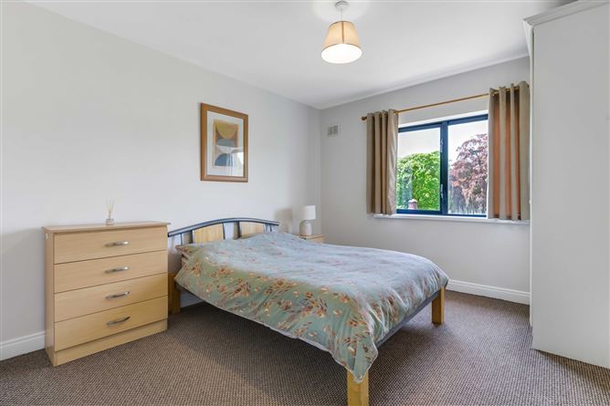 29 Johnston Court, Church Street, Cavan