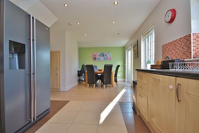 38 The Grove, Kingswood Heights, Dublin 24
