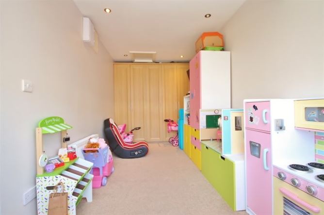 38 The Grove, Kingswood Heights, Dublin 24