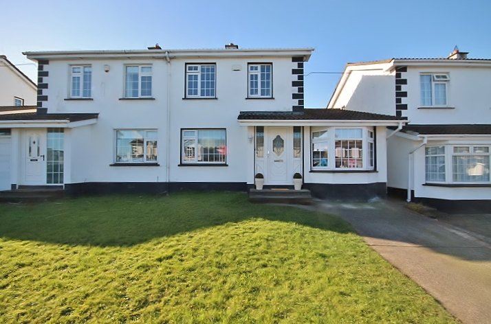 38 The Grove, Kingswood Heights, Dublin 24