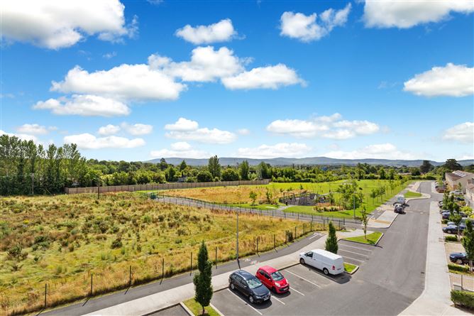 16 Orchard Hall, Castleknock, Dublin 15