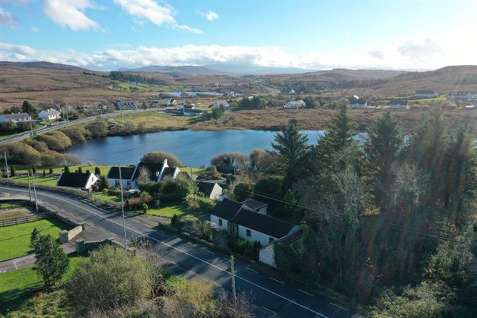 Chapel Road, Dungloe, Donegal