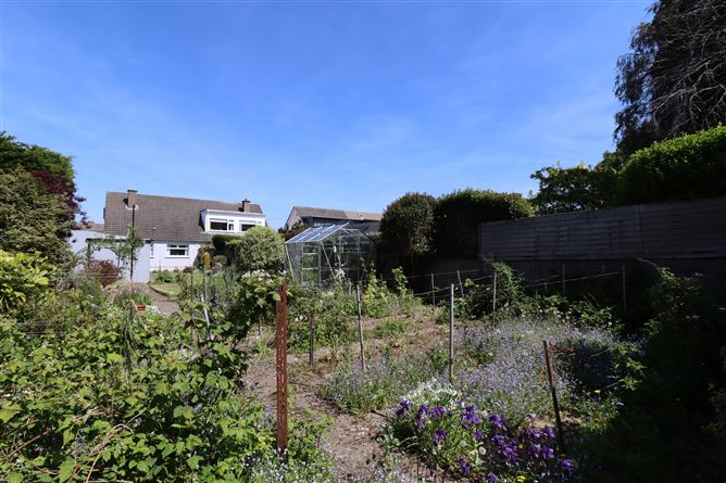 17 Meadow Grove , Churchtown, Dublin 16