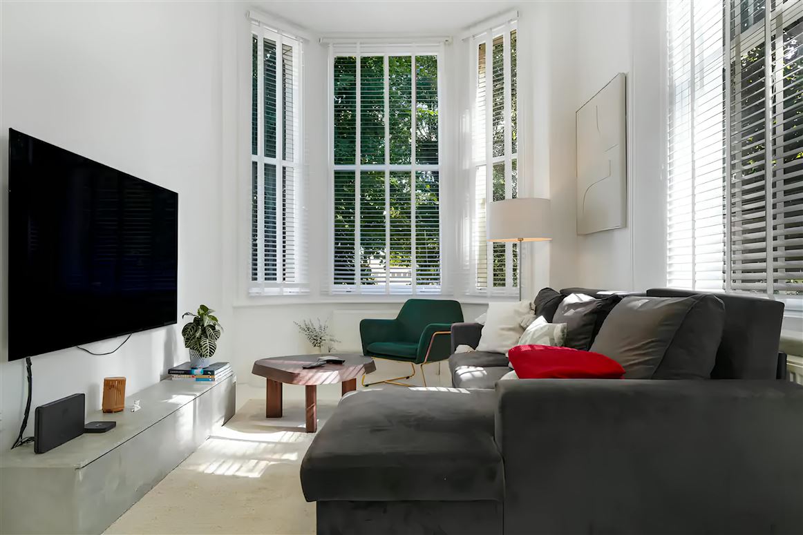 Take A Look,London,Greater London,United Kingdom