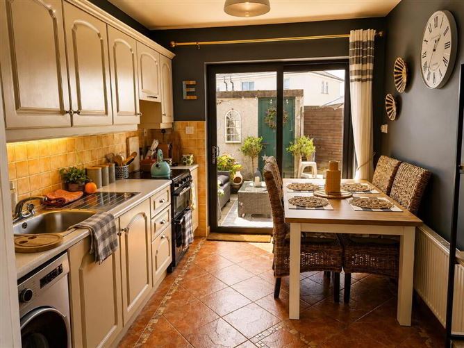 12 Kilkeevin Park, Castlerea, Roscommon
