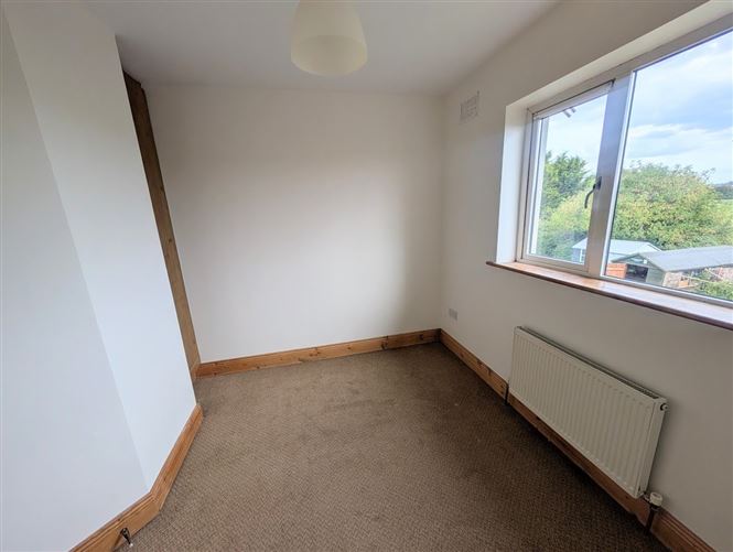 Photo 13 of 20 — 122 Carrig Rua, Nenagh, Co. Tipperary
