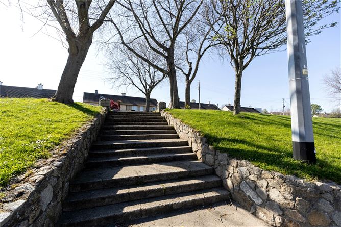 14 Assumpta Park, Shankill, Dublin 18