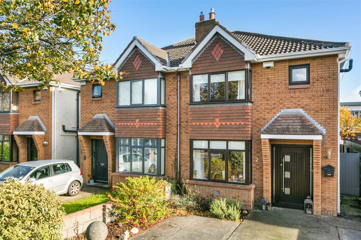 2 Glenbourne Grove, Leopardstown,   Dublin 18