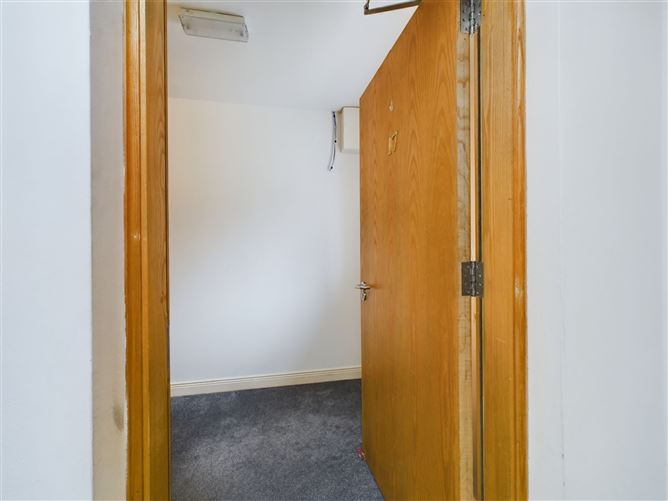 17 Inis Clair, Kildysart Road, Ennis, Co. Clare