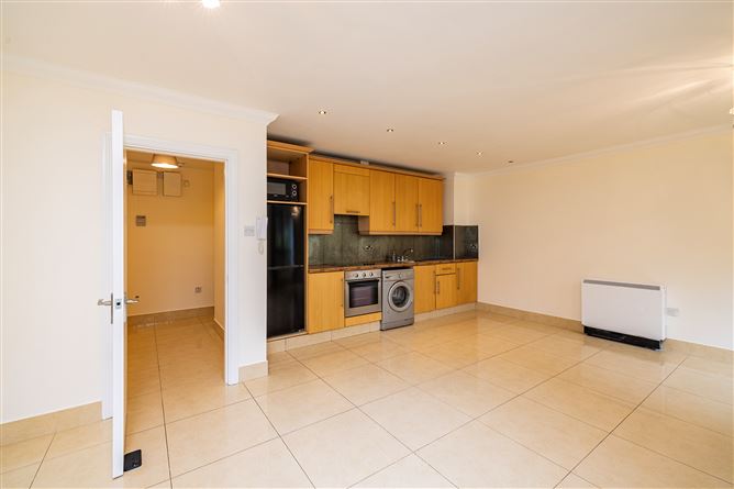 37 The Green Larch Hill, Santry, Dublin 9
