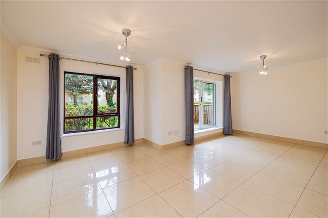 37 The Green Larch Hill, Santry, Dublin 9