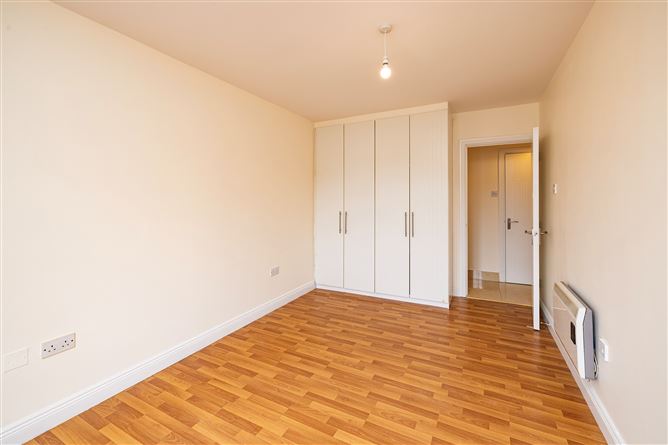 37 The Green Larch Hill, Santry, Dublin 9