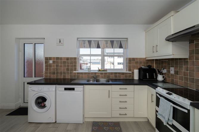 8 Ryecourt Manor, Cloughduv, Cork