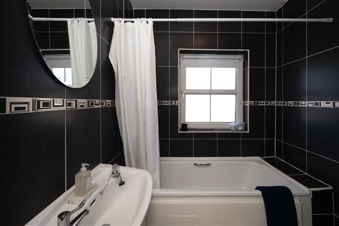 8 Ryecourt Manor, Cloughduv, Cork