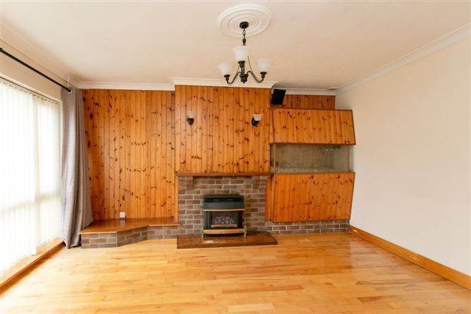 90 Broadford Drive, Ballinteer, Dublin 16