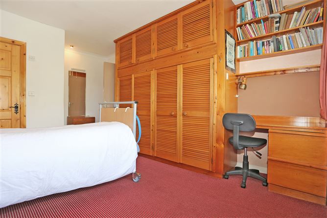 11 Tullyglass Court, Shannon, Co. Clare