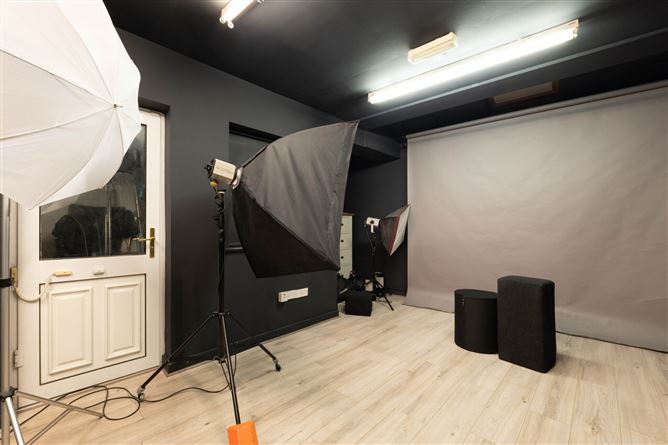 103-104 Main Street, Portlaoise, Co. Laois