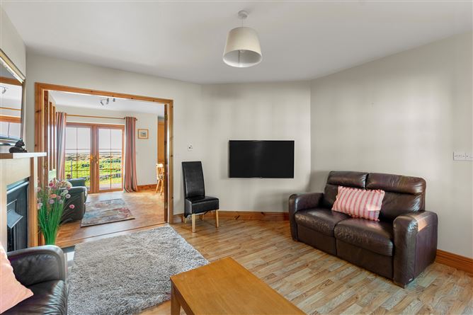 2 Strand View, Allihies Village, Beara, Co. Cork