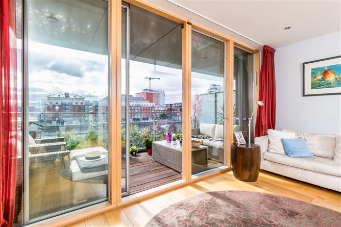 35 The Waterfront, Grand Canal Dk, Dublin 2