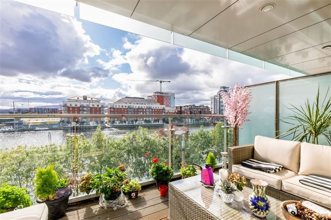 35 The Waterfront, Grand Canal Dk, Dublin 2