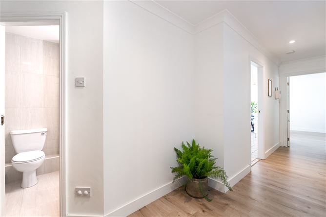 7 Glen Court, Stepaside Park, Stepaside,   Dublin 18