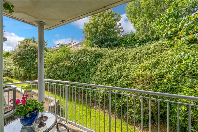 7 Glen Court, Stepaside Park, Stepaside,   Dublin 18