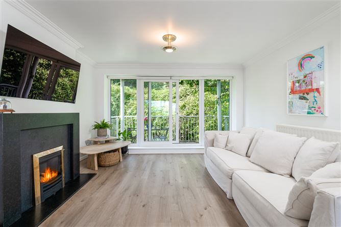 7 Glen Court, Stepaside Park, Stepaside,   Dublin 18