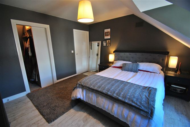 Photo 24 of 47 — 141 Glencarrick, Roscrea, Co. Tipperary