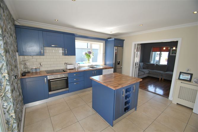 Photo 9 of 47 — 141 Glencarrick, Roscrea, Co. Tipperary