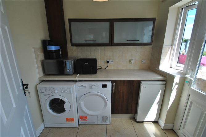 Photo 12 of 47 — 141 Glencarrick, Roscrea, Co. Tipperary