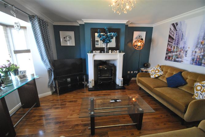 Photo 14 of 47 — 141 Glencarrick, Roscrea, Co. Tipperary