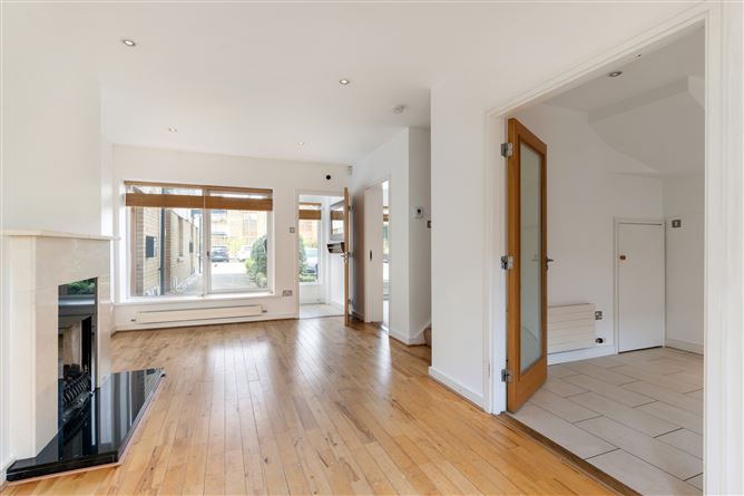 4 The Courtyard, Milltown Ave, Mount Saint Annes, Milltown, Dublin 6