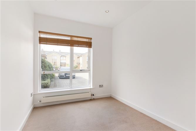 4 The Courtyard, Milltown Ave, Mount Saint Annes, Milltown, Dublin 6