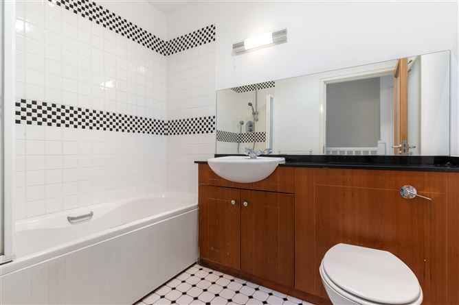 4 The Courtyard, Milltown Ave, Mount Saint Annes, Milltown, Dublin 6
